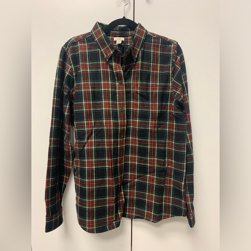 Women’s L. L. Beans medium flanel shirt